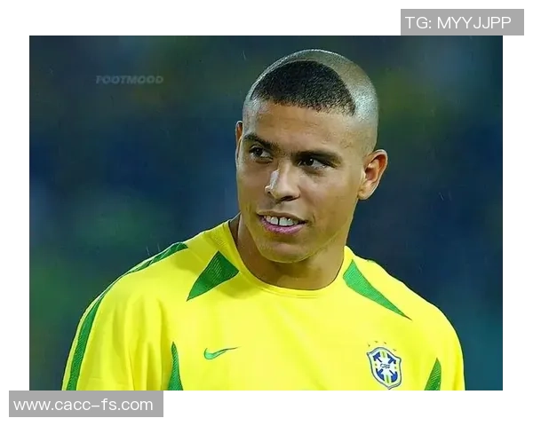 个性发型与足球明星女生的完美结合展现独特魅力与风格 个性发型与足球明星女生的完美结合展现独特魅力与风格